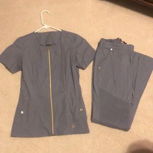 Grey Jaanuu scrub set xs top, small bottom